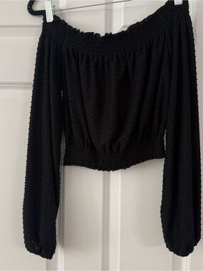 H&M Black Off-Shoulder Crop Top